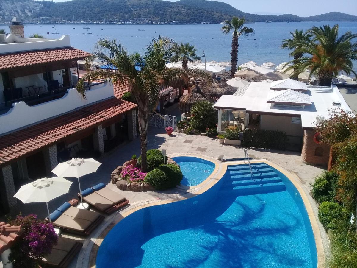 Uzhan Beach Hotel Bitez Exterior photo