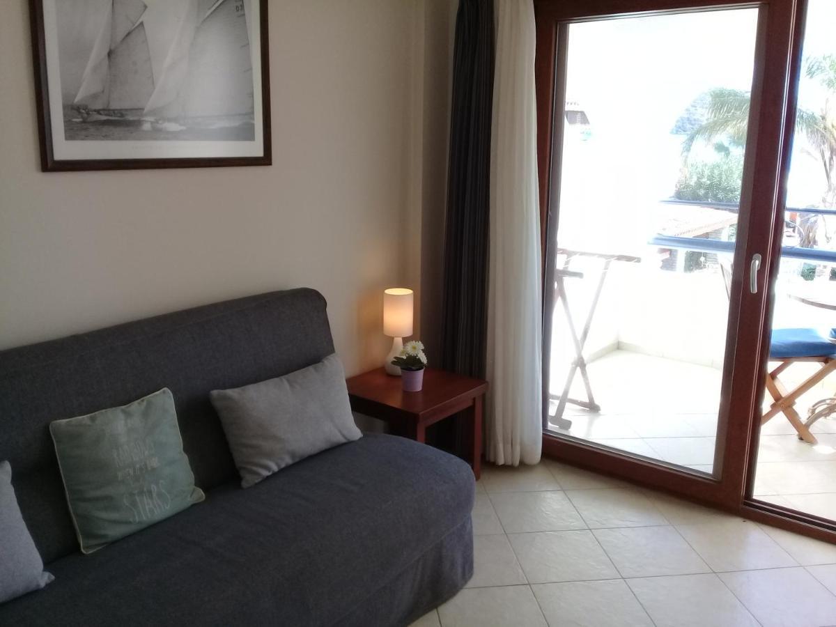 Uzhan Beach Hotel Bitez Exterior photo