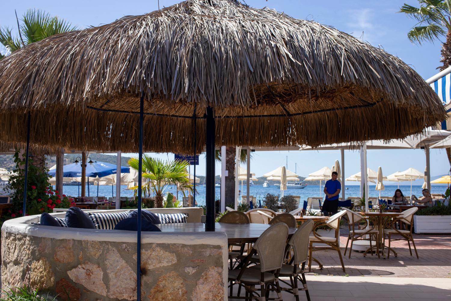 Uzhan Beach Hotel Bitez Exterior photo