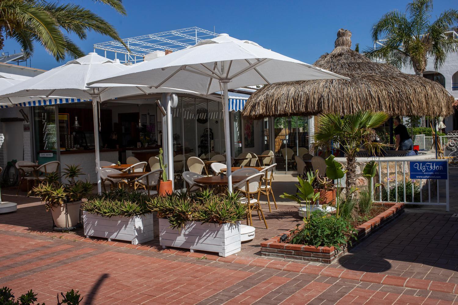 Uzhan Beach Hotel Bitez Exterior photo