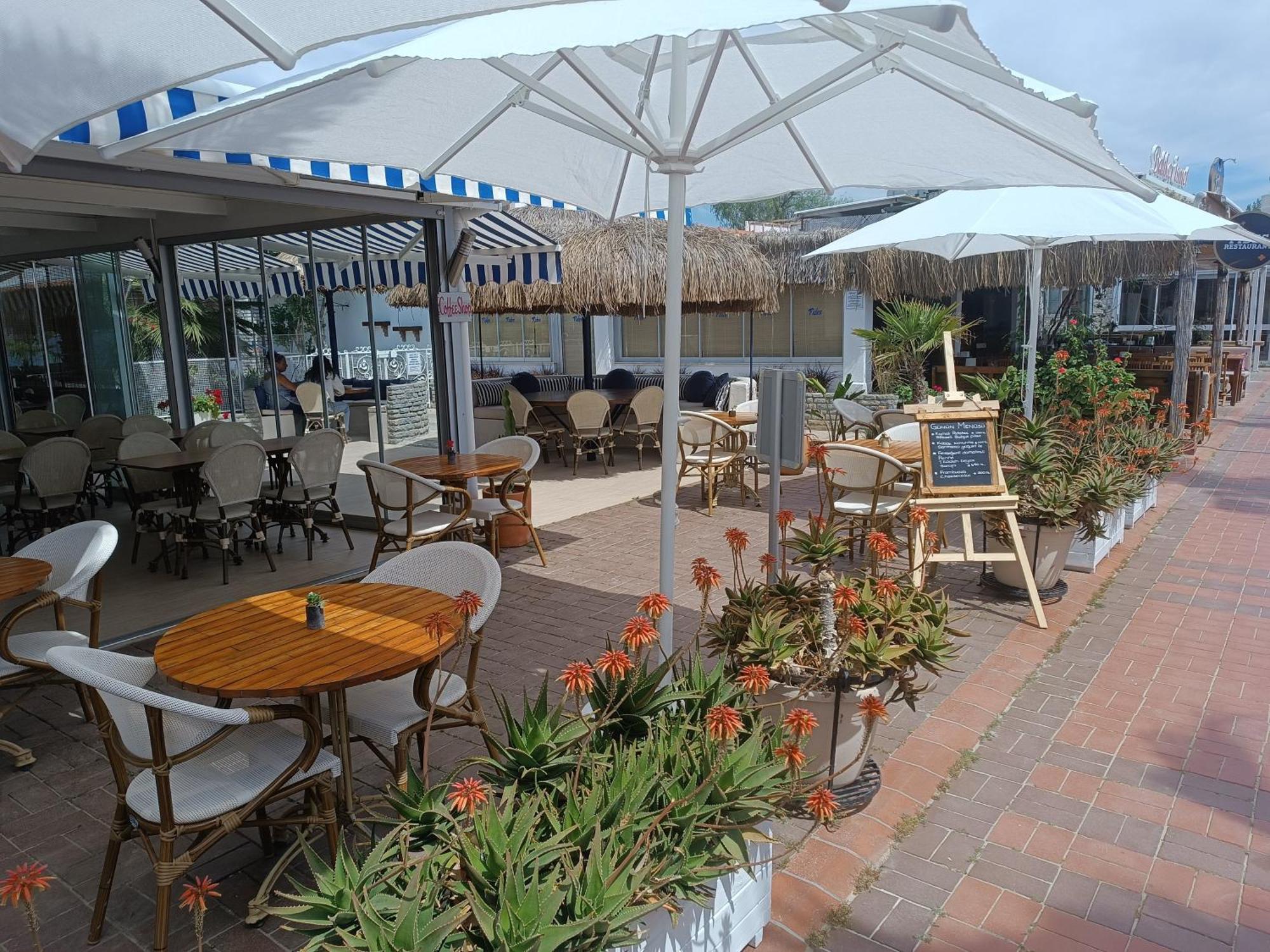 Uzhan Beach Hotel Bitez Exterior photo