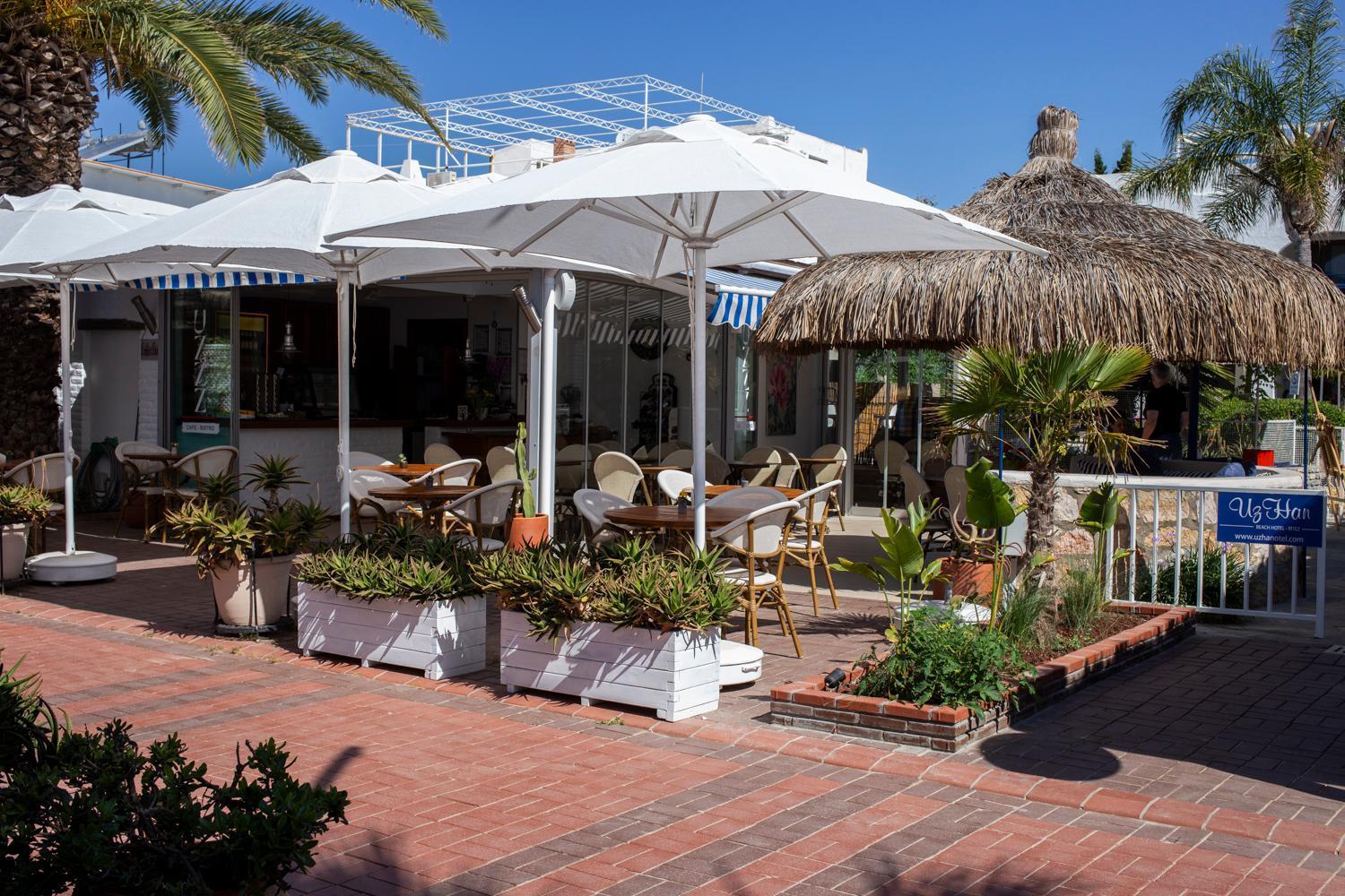 Uzhan Beach Hotel Bitez Exterior photo