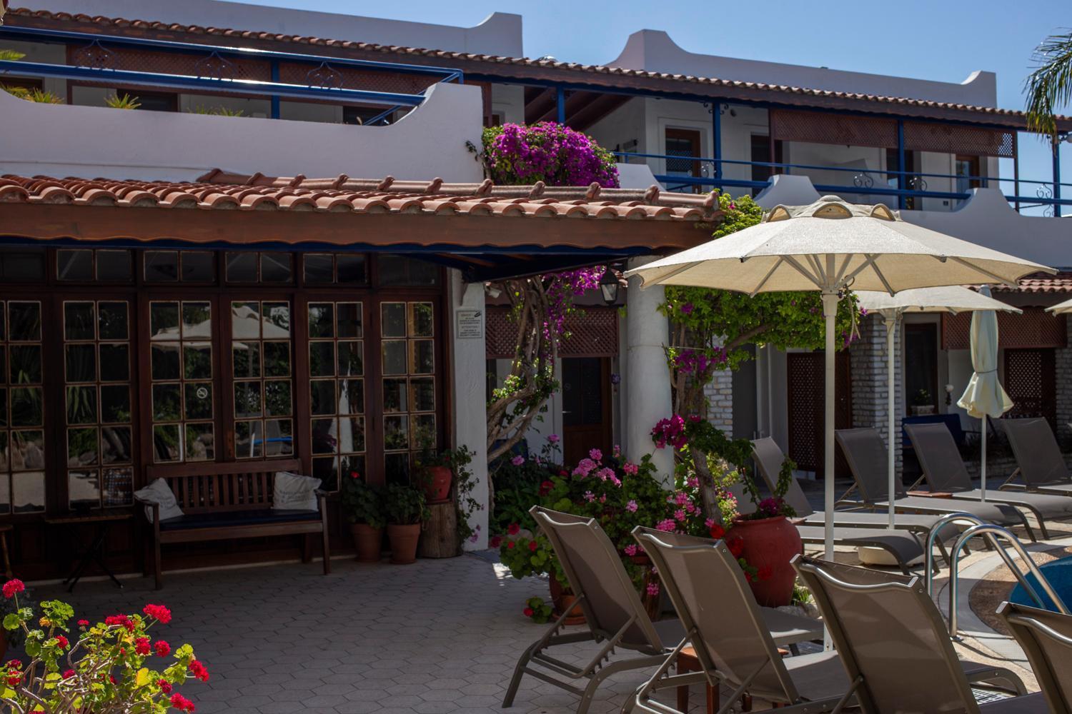 Uzhan Beach Hotel Bitez Exterior photo