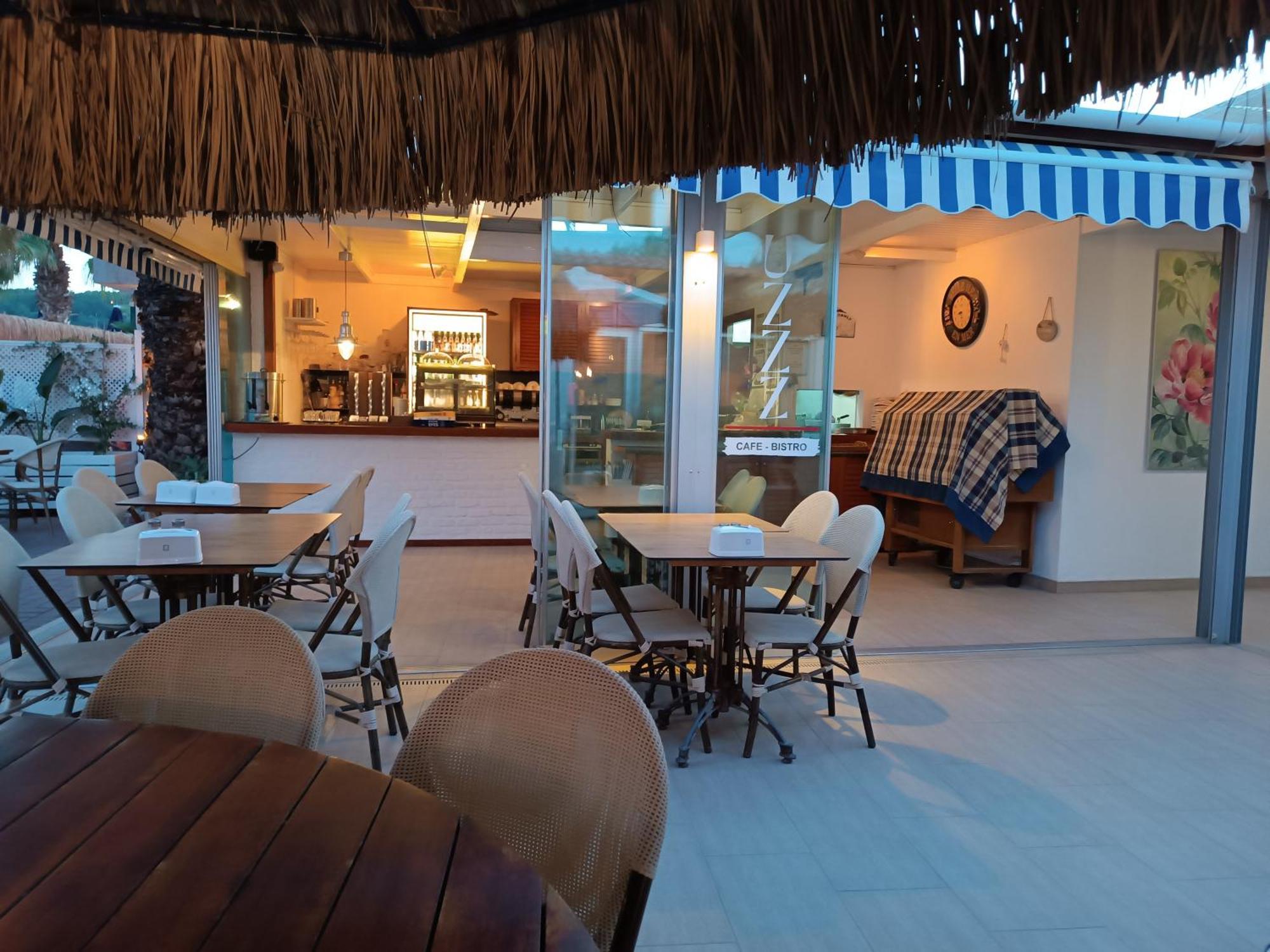 Uzhan Beach Hotel Bitez Exterior photo